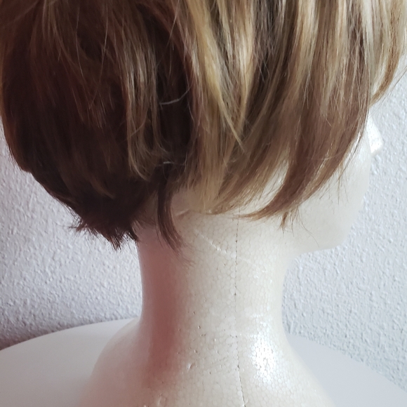 #New Short Pixie Cut Wig Mixed Blondy Brown Bangs Synthetic - Picture 3 of 12